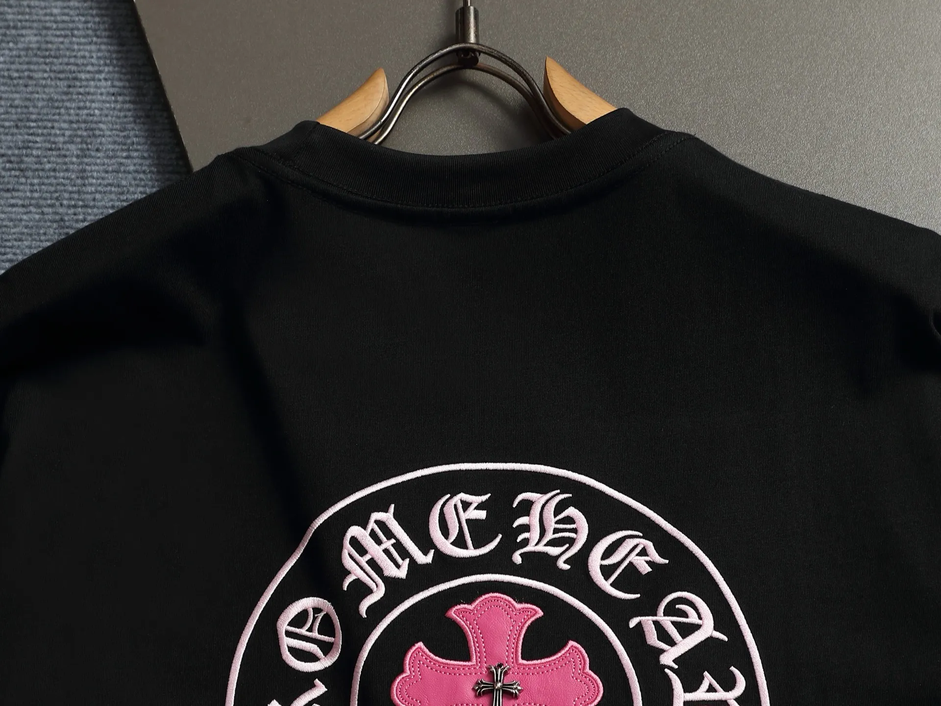 𝗖𝗵𝗿𝗼𝗺𝗲 𝗛𝗲𝗮𝗿𝘁𝘀/ 2026 New Arrival Original T 👑 ！ ！ ✟ ！ 👍 ✂️Quality , ！ 。 ： ➕100% 。Authentic ➕ ➕3D ➕ ： ！ ！ Authentic ！ Same Style ！ ：White Black Size：S-XL